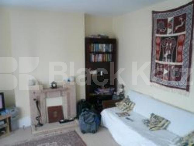 			LET!, 2 Bedroom, 1 bath, 1 reception Flat			 Eastern Road, BOUNDS GREEN N22